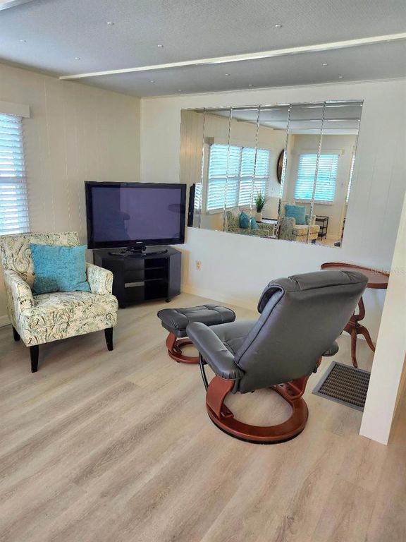 6505 KANSAS STREET, BRADENTON, FL 34207 — photo 4