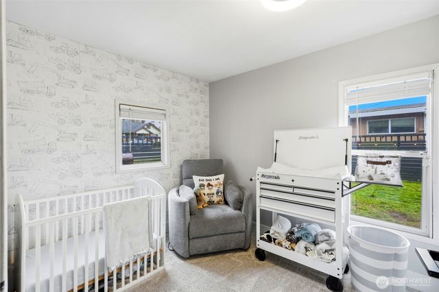 238 N Washington Avenue, Arlington, WA 98223