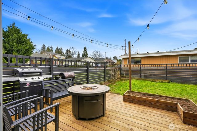 238 N Washington Avenue, Arlington, WA 98223