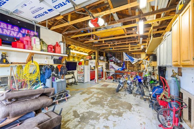 238 N Washington Avenue, Arlington, WA 98223