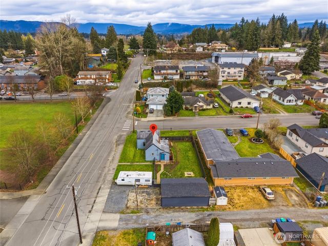 238 N Washington Avenue, Arlington, WA 98223