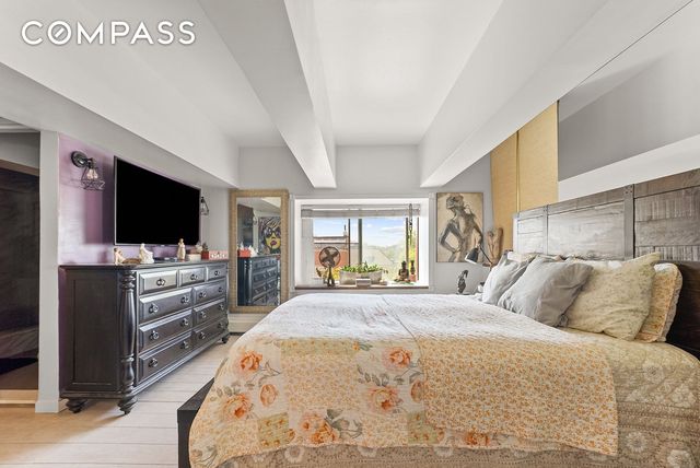 6120 71st Ave Apt D2C, New York City, NY 11385