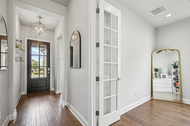 548 Faith DR, Liberty Hill, TX 78642