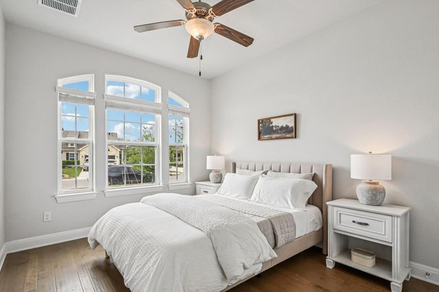 548 Faith DR, Liberty Hill, TX 78642