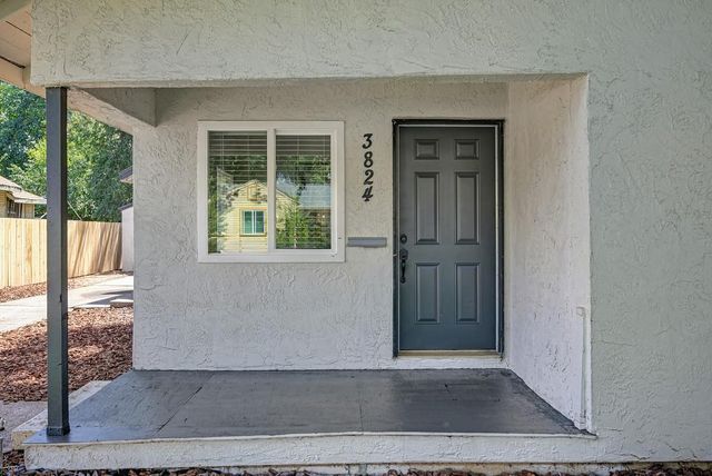 3824 13th Ave, Sacramento, CA 95820