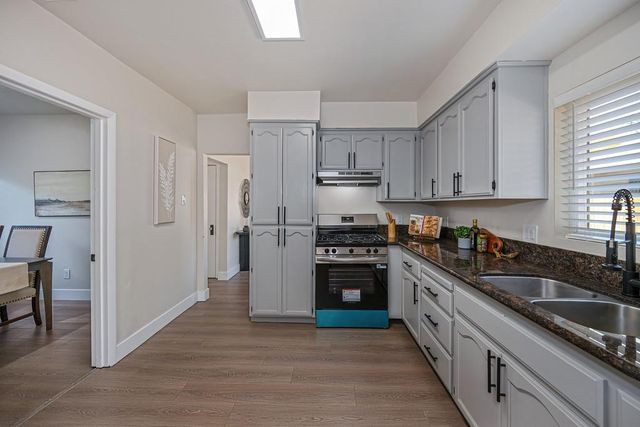 3824 13th Ave, Sacramento, CA 95820