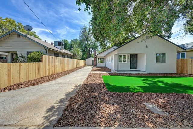 3824 13th Ave, Sacramento, CA 95820