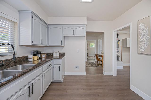 3824 13th Ave, Sacramento, CA 95820