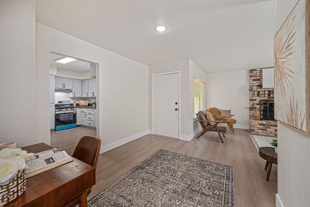 3824 13th Ave, Sacramento, CA 95820