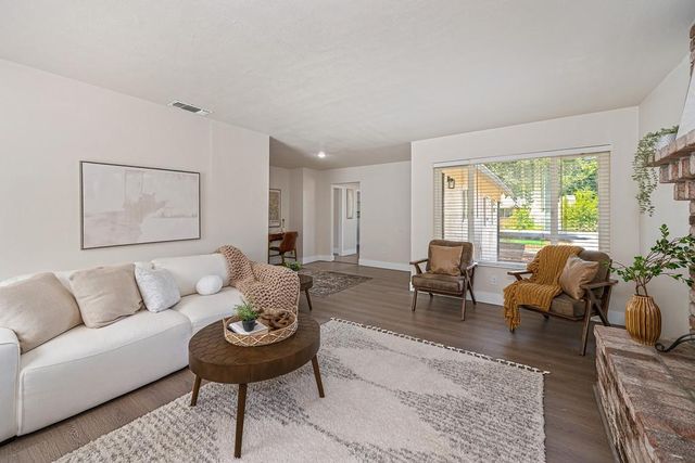 3824 13th Ave, Sacramento, CA 95820