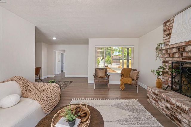 3824 13th Ave, Sacramento, CA 95820