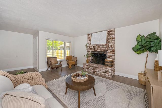 3824 13th Ave, Sacramento, CA 95820