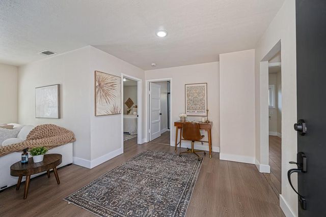 3824 13th Ave, Sacramento, CA 95820