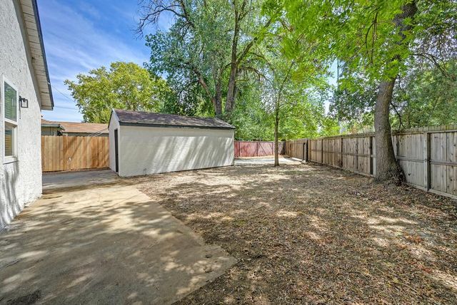 3824 13th Ave, Sacramento, CA 95820