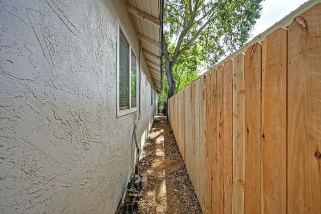 3824 13th Ave, Sacramento, CA 95820