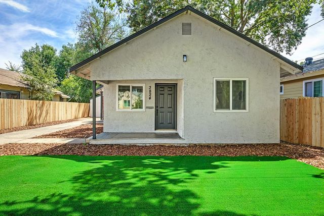 3824 13th Ave, Sacramento, CA 95820