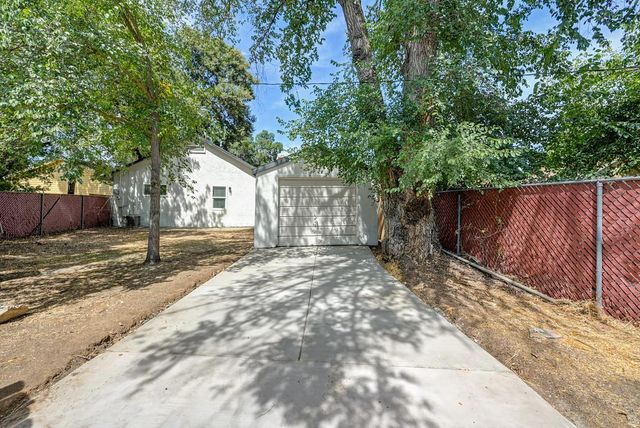 3824 13th Ave, Sacramento, CA 95820