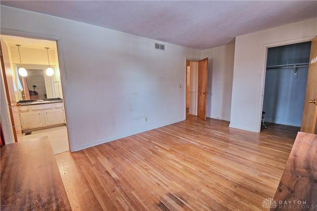 3332 Morning Glory Road, Dayton, OH 45449