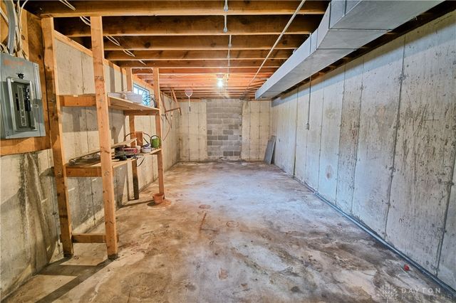 3332 Morning Glory Road, Dayton, OH 45449