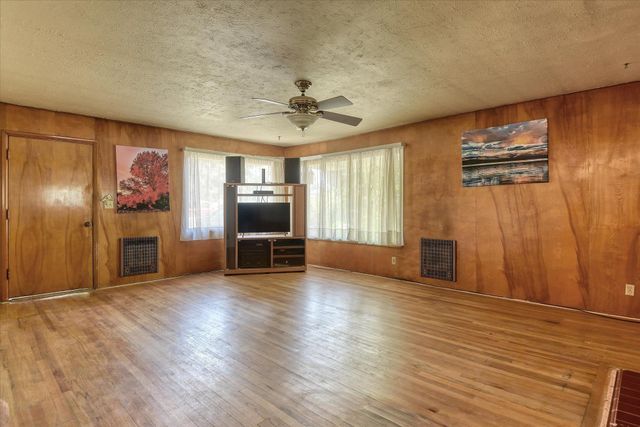 1504 S Bowdish Rd, Spokane Valley, WA 99206
