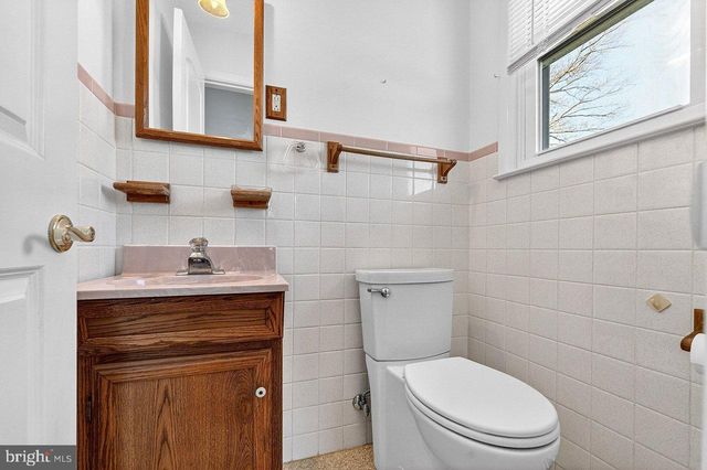 3 DELOTTO DR, Hamilton, NJ 08619