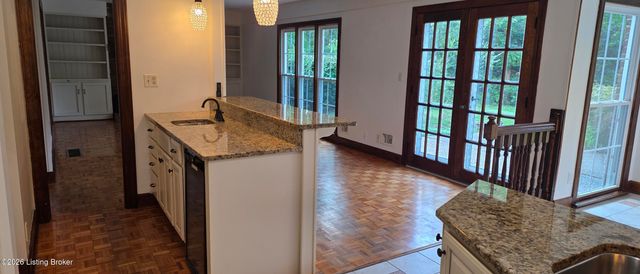 7246 Heatherly Square, Louisville, KY 40241