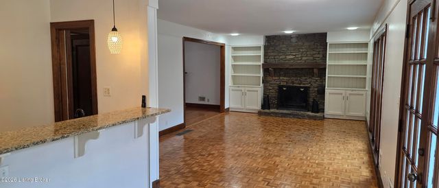7246 Heatherly Square, Louisville, KY 40241