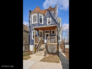 3750 W Cortland Street 1, Chicago, IL 60647