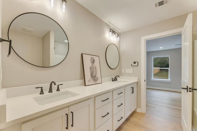 8090 Third Street, Laurel Hill, FL 32567