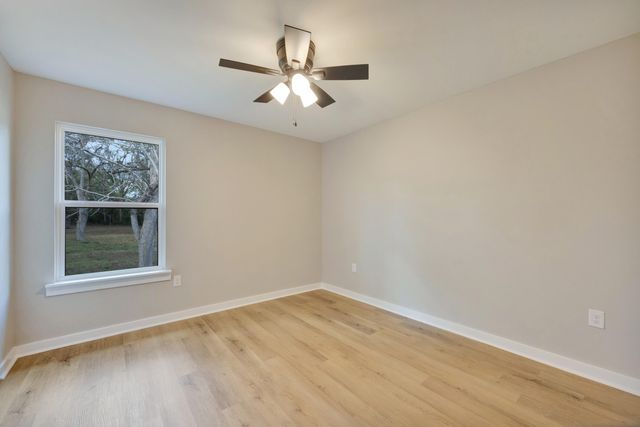 8090 Third Street, Laurel Hill, FL 32567