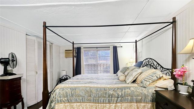 11455 SE HIGHWAY 464C, Ocklawaha, FL 32179