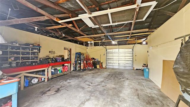 11455 SE HIGHWAY 464C, Ocklawaha, FL 32179