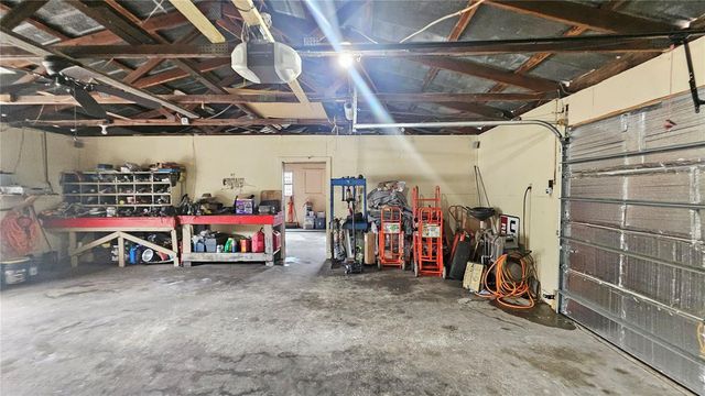 11455 SE HIGHWAY 464C, Ocklawaha, FL 32179