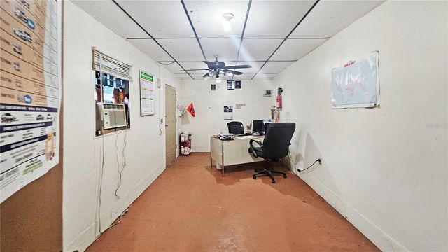 11455 SE HIGHWAY 464C, Ocklawaha, FL 32179