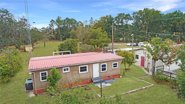 11455 SE HIGHWAY 464C, Ocklawaha, FL 32179
