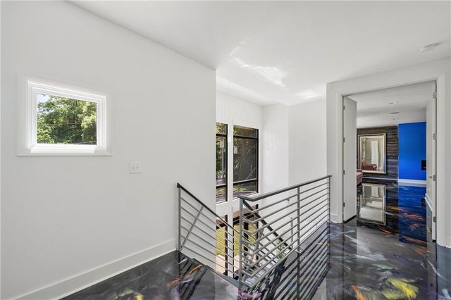 643 Larchmont Circle NW, Atlanta, GA 30318