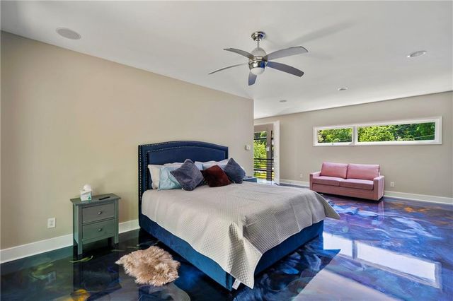 643 Larchmont Circle NW, Atlanta, GA 30318