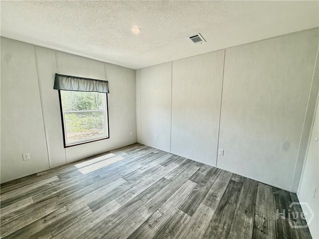 6223 E Oglethorpe Highway, Midway, GA 31320