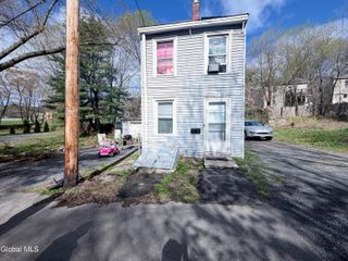 13 Batcher Street, Albany, NY 12202