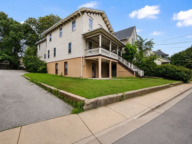 217 Michigan Street, Elgin, IL 60120