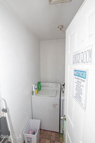 31 Dewitt Street, Amsterdam, NY 12010