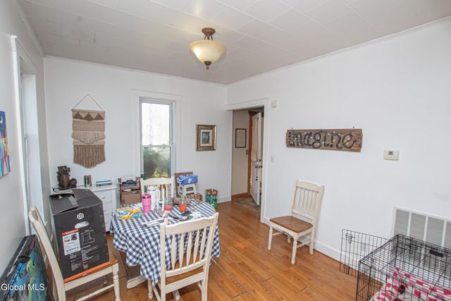 31 Dewitt Street, Amsterdam, NY 12010