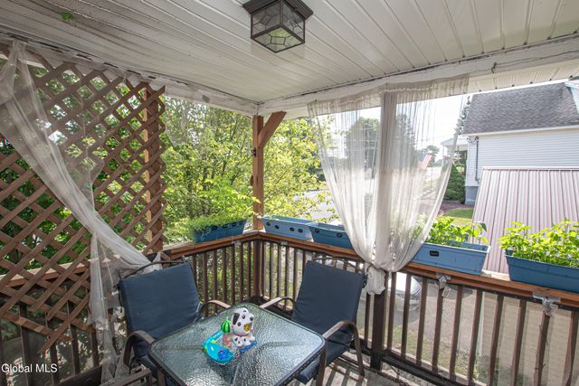 31 Dewitt Street, Amsterdam, NY 12010