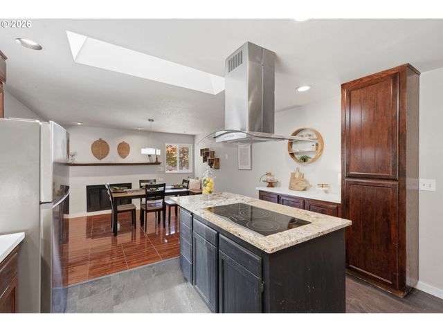 2729 13TH Ave, Forest Grove, OR 97116