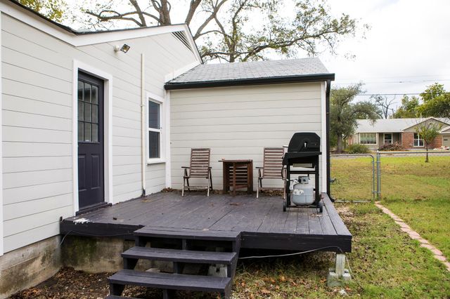 205 S Porter ST, Lampasas, TX 76550