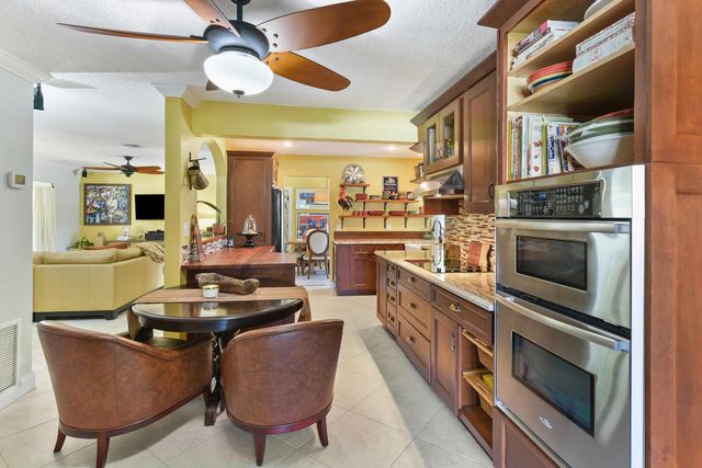 10170 NW 39th Court, Coral Springs, FL 33065