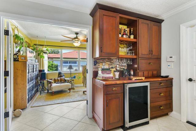 10170 NW 39th Court, Coral Springs, FL 33065