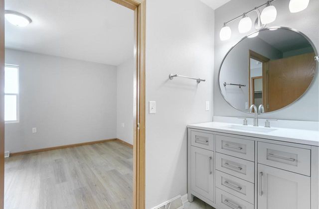 2414 Commercial Avenue, Madison, WI 53704