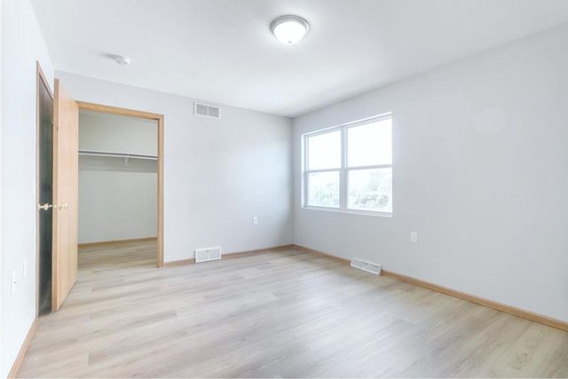 2414 Commercial Avenue, Madison, WI 53704