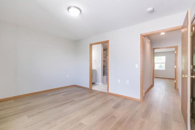 2414 Commercial Avenue, Madison, WI 53704